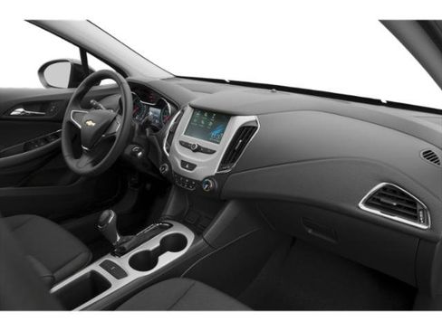 Used 2018 Chevrolet Cruze LS FWD image 19