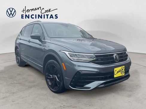 Certified 2023 Volkswagen Tiguan SE R-Line image 7