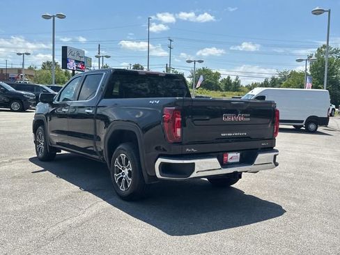 Used 2025 GMC Sierra 1500 SLT AWD/4WD image 6