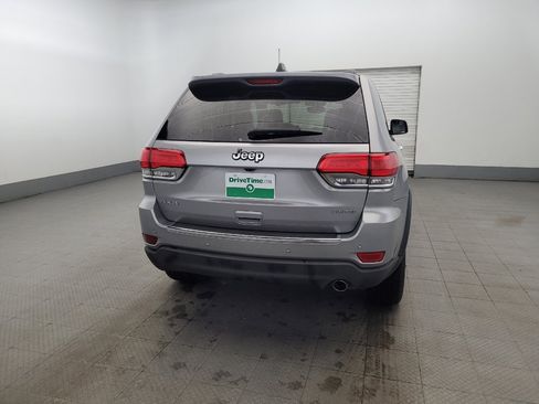 Used 2017 Jeep Grand Cherokee Limited image 7