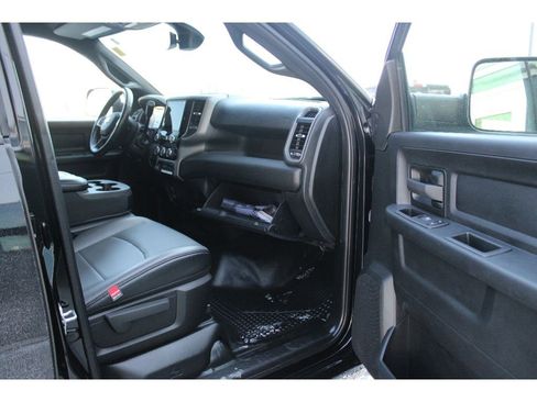 Certified 2022 RAM 2500 Tradesman w/ Chrome Appearance Group image 23