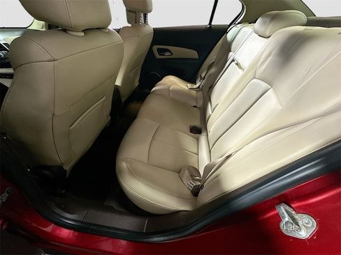 Used 2011 Chevrolet Cruze LT image 24