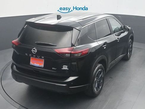 Used 2024 Nissan Rogue SV image 25