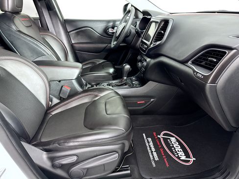 Used 2022 Jeep Cherokee Trailhawk image 29