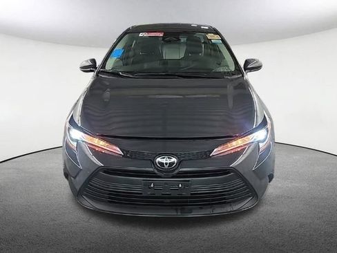 Used 2026 Toyota Corolla LE FWD image 2