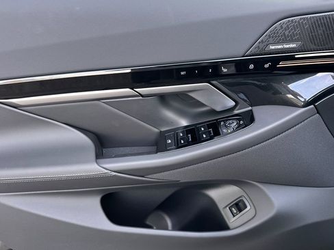 New 2026 BMW 530i 530i w/ M Sport Package image 10