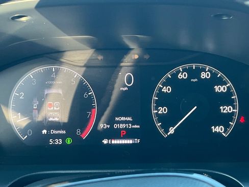 Used 2024 Honda HR-V EX-L image 10