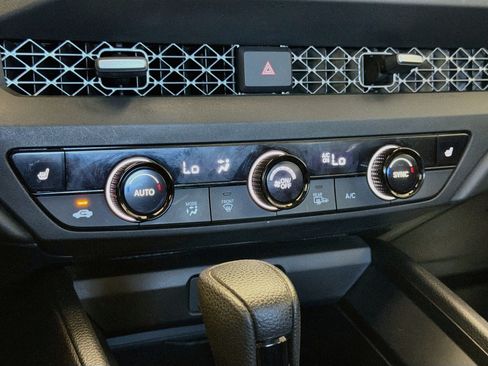 Used 2023 Honda Accord EX image 10
