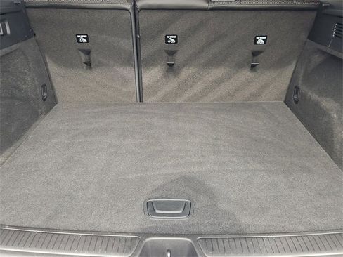 Used 2023 Buick Envision Preferred image 32