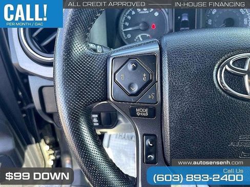 Used 2021 Toyota Tacoma TRD Off-Road w/ Technology Package AWD/4WD image 19
