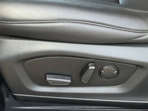 Certified 2023 Ford Explorer XLT w/ Equipment Group 202A image 7