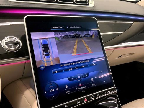 Certified 2023 Mercedes-Benz S 500 4MATIC image 24