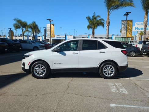 Certified 2022 Chevrolet Equinox LS w/ LS Convenience Package image 8