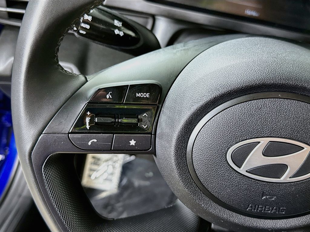 Certified 2025 Hyundai Elantra Sport FWD image 20
