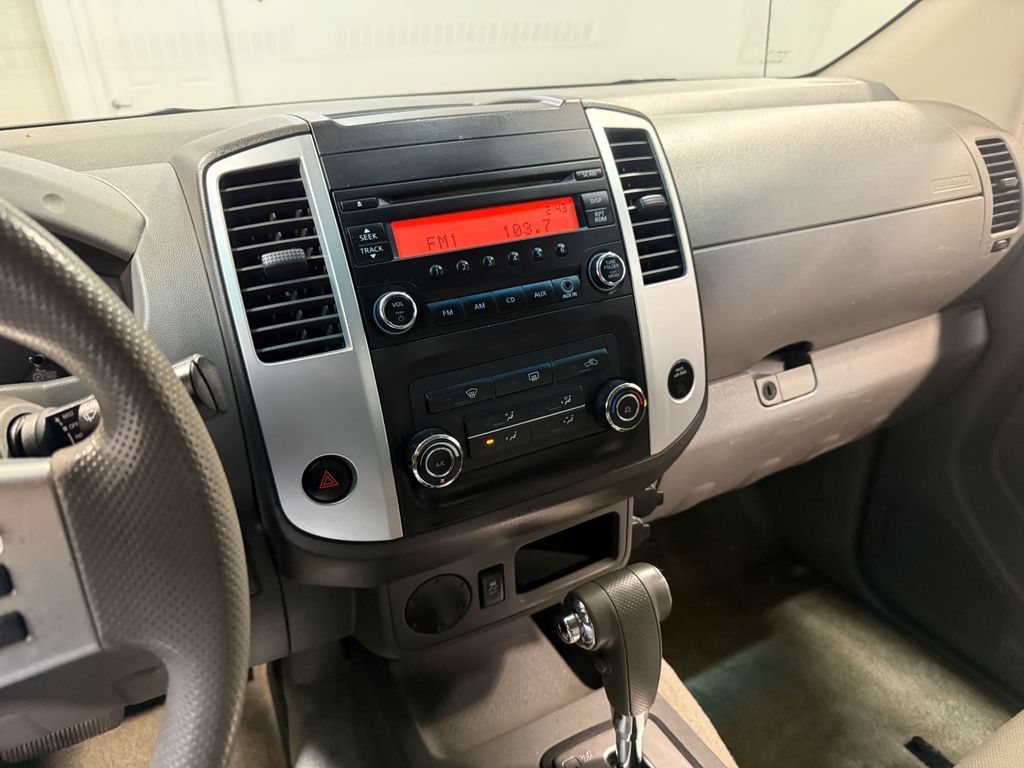 Used 2015 Nissan Frontier S RWD image 79