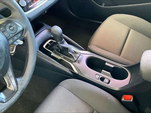 Used 2025 Toyota Corolla LE image 15