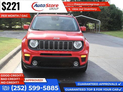 Used 2019 Jeep Renegade Latitude FWD image 3
