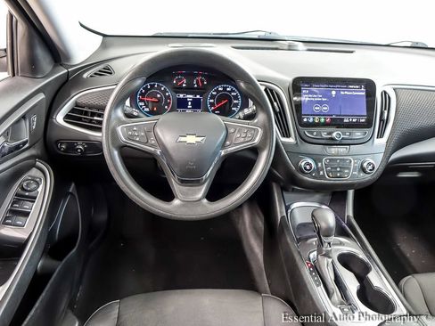 Used 2023 Chevrolet Malibu LT FWD image 13