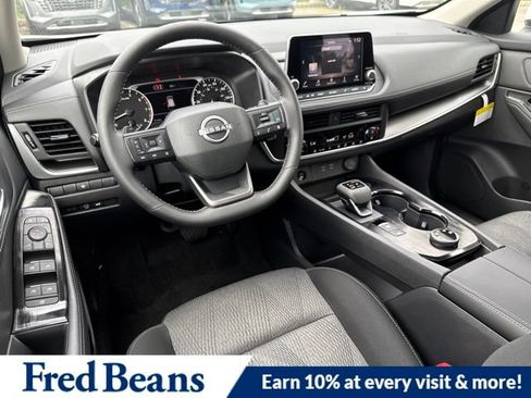 New 2026 Nissan Rogue SV w/ Cold Weather Package AWD/4WD image 18