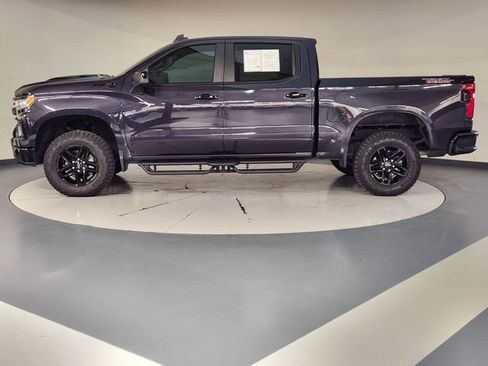 Used 2024 Chevrolet Silverado 1500 LT Trail Boss w/ Convenience Package II AWD/4WD image 5