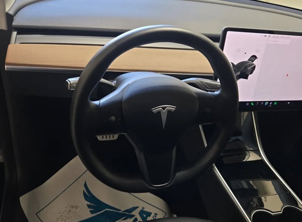 Used 2020 Tesla Model Y Performance AWD/4WD image 3