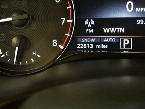Used 2024 INFINITI QX80 Sensory AWD/4WD image 44