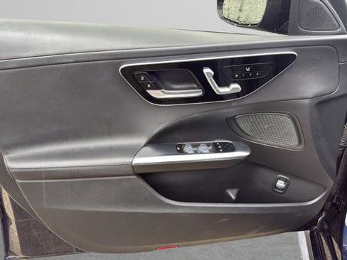 Used 2023 Mercedes-Benz C 300 Sedan image 11