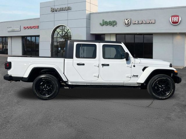 Used 2023 Jeep Gladiator Sport AWD/4WD image 8