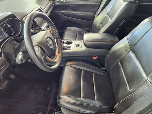 Used 2016 Jeep Grand Cherokee Limited w/ Luxury Group II image 11