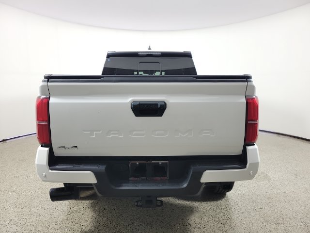Used 2024 Toyota Tacoma SR5 w/ SR5 Upgrade Package AWD/4WD image 6