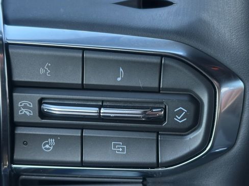 Used 2025 GMC Acadia Elevation image 20