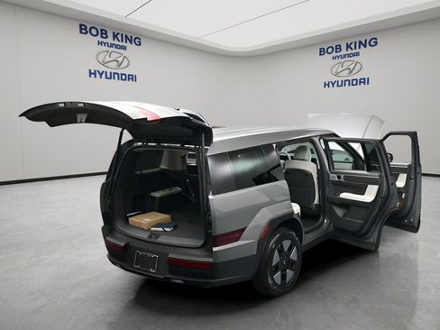 New 2026 Hyundai Santa Fe SE FWD image 17