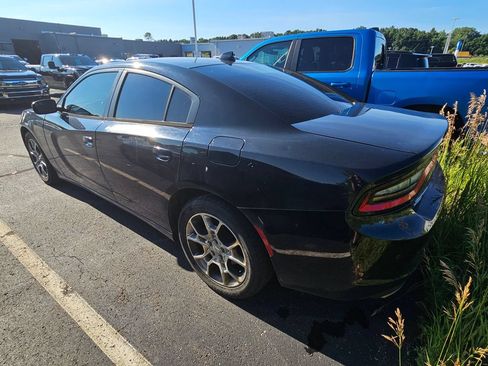 Used 2015 Dodge Charger SXT w/ AWD Premium Group image 8
