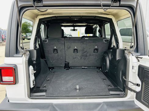 Used 2022 Jeep Wrangler Unlimited Sport AWD/4WD image 22