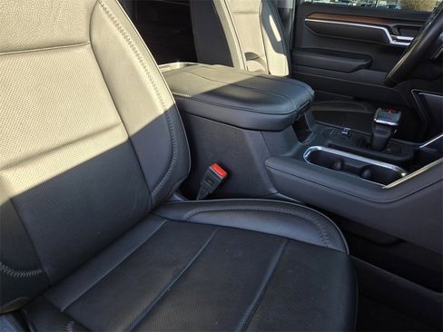 Used 2025 GMC Sierra 1500 Denali image 9