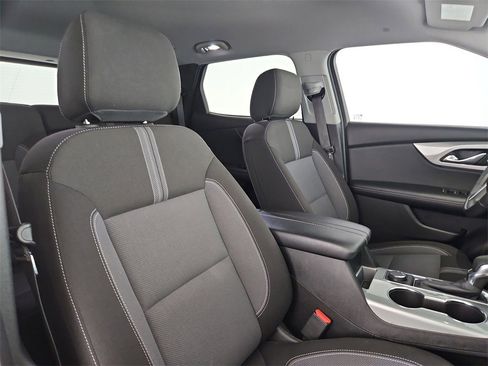 Used 2024 Chevrolet Blazer LT image 33
