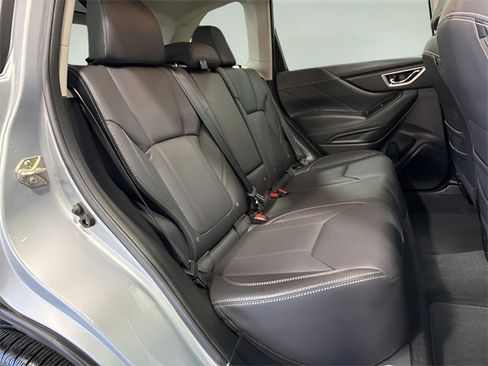 Used 2021 Subaru Forester Limited image 35