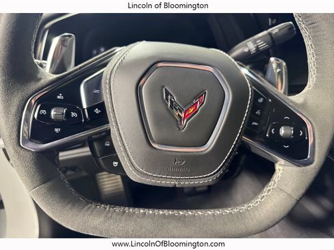 Used 2025 Chevrolet Corvette Stingray Premium Cpe RWD image 18
