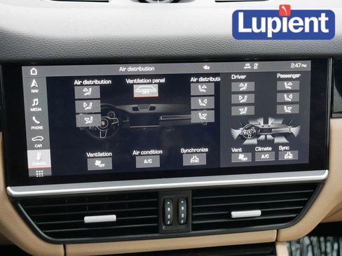 Used 2021 Porsche Cayenne Base image 21