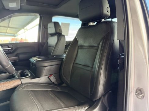 Used 2022 GMC Sierra 3500 Denali image 15