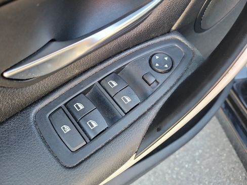 Used 2014 BMW 320i Sedan image 20