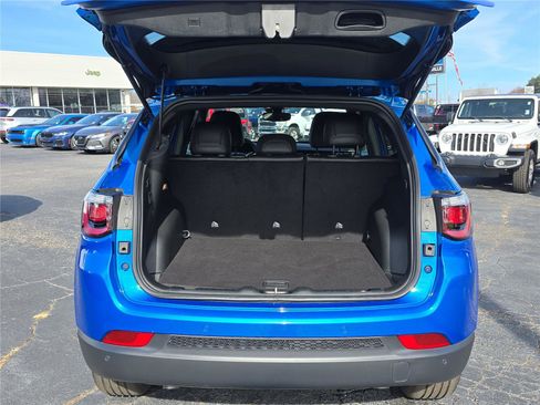 Used 2026 Jeep Compass Limited image 5