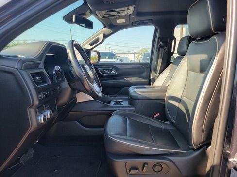 Used 2023 GMC Yukon XL SLT RWD image 9