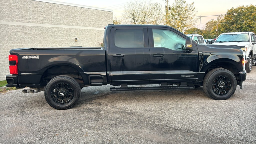 Used 2025 Ford F250 Lariat w/ Black Appearance Package AWD/4WD image 28