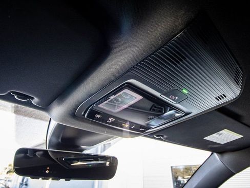 New 2026 Volkswagen Atlas Cross Sport SE image 42