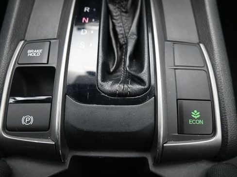 Used 2018 Honda Civic Sport image 28