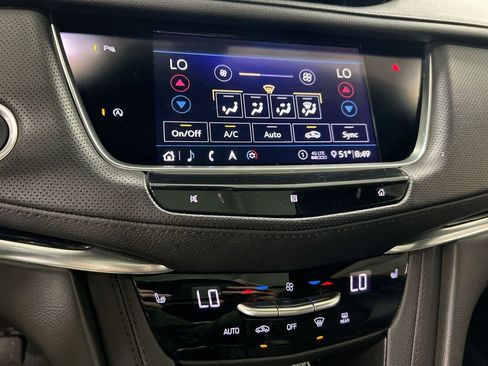 Used 2020 Cadillac XT5 Premium Luxury w/ LPO, Floor Liner Package AWD/4WD image 17