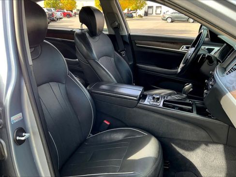 Used 2015 Hyundai Genesis 3.8 w/ Option Group 04 image 7