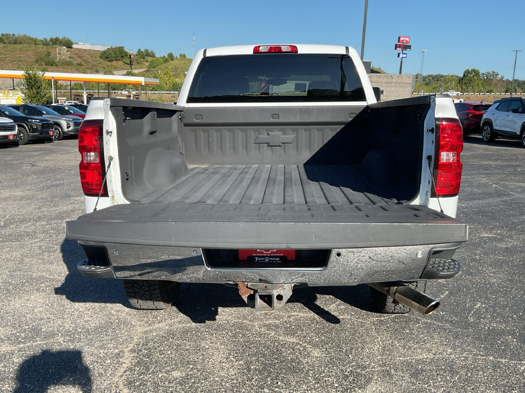 Used 2017 Chevrolet Silverado 2500 LTZ w/ Vortec Plus Package AWD/4WD image 9
