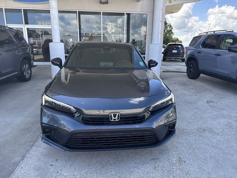 Used 2024 Honda Civic Sport image 2